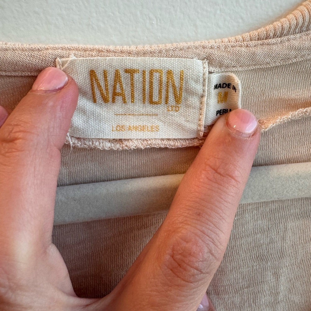 Nation LTD Kelsey Ruffled Romance V-Neck Tee Blouse - Cream/Antique Pink Size M - Picture 8 of 13